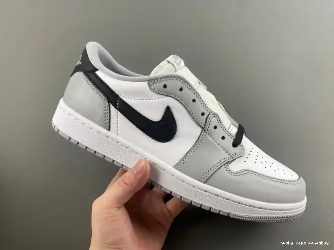 Rep Husky Jordan Low OG CZ0790-110 Barons Air 1 0520